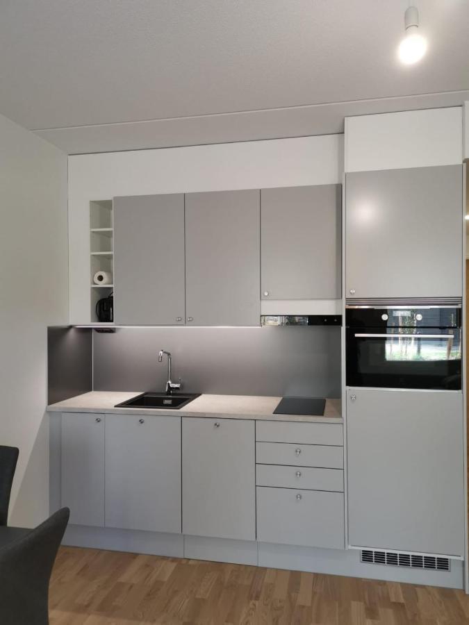 Ferienwohnung Ruby Studio 5Min To Vantaa Airport And 20Min To Helsinki Center Exterior foto